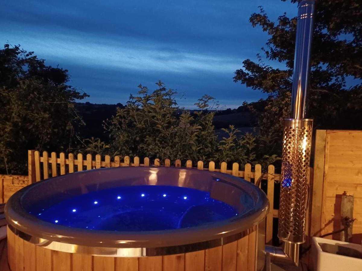 Hotel Norwell View Farm Glamping With Hot Tubs à Bath Extérieur photo